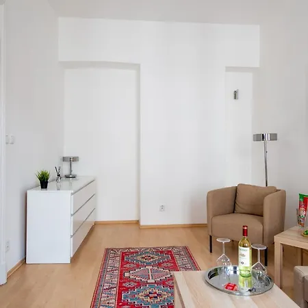 Centre, Fully Air Conditioned, Apt 2 Apartment Prag