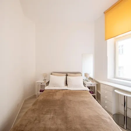 Lejlighed Centre, Fully Air Conditioned, Apt 2 *